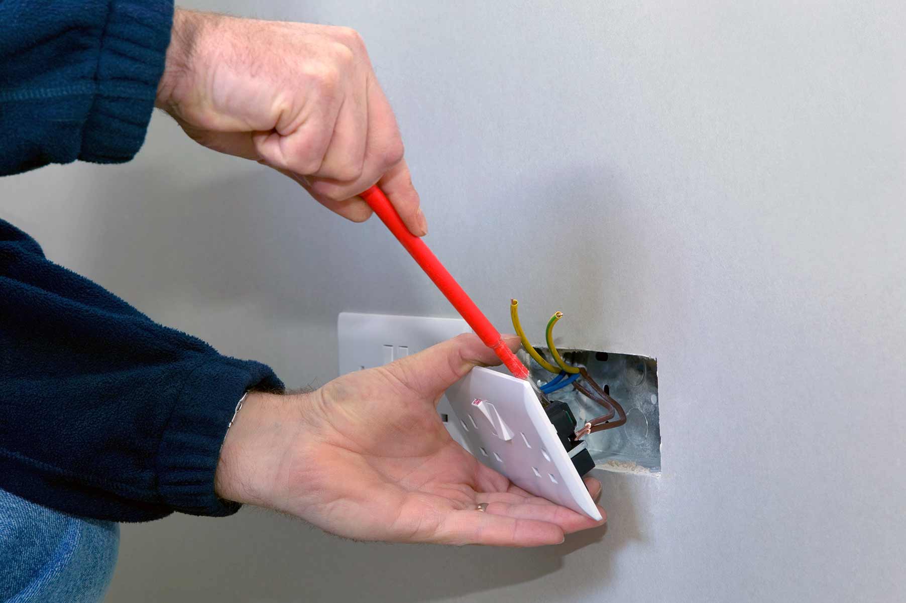 Our electricians can install plug sockets for domestic and commercial proeprties in Abbey Wood and the local area. 